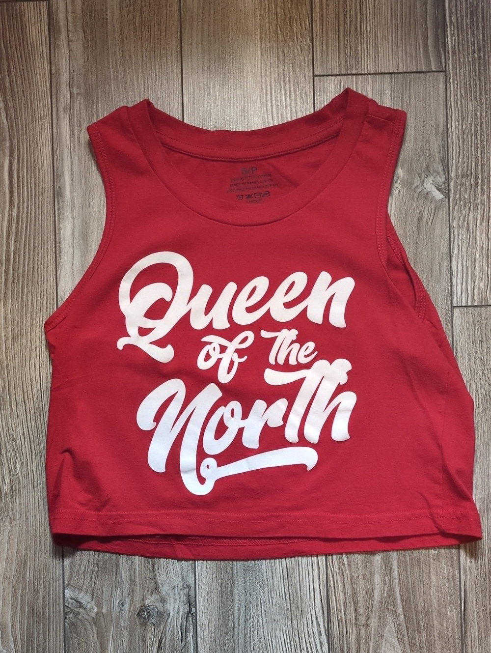 Red 'Queen of the North' Crop Tank Top